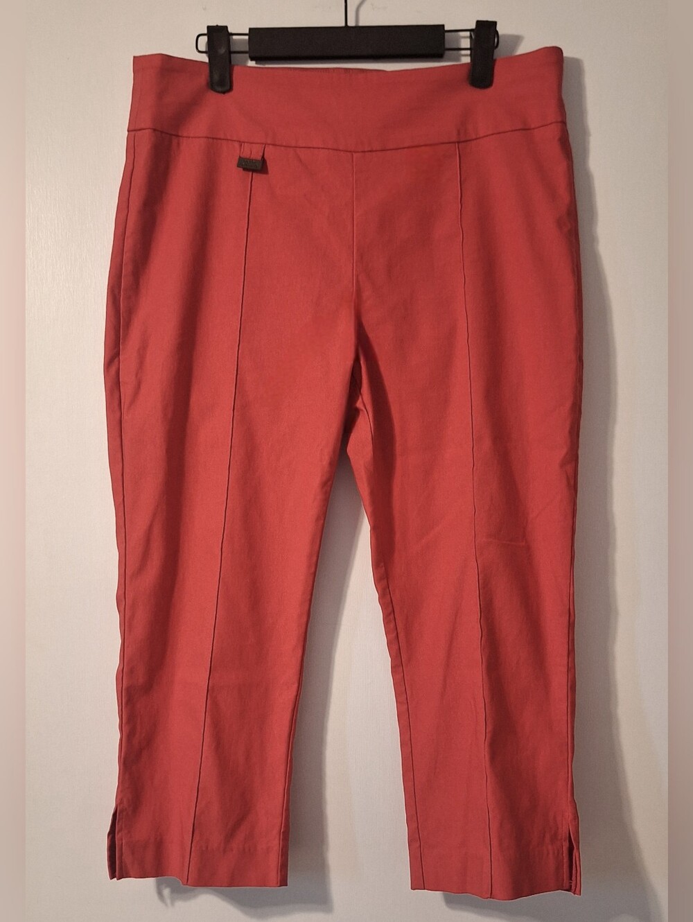 6 For $30- Simon Chang Coral Capris